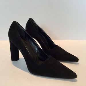 Vintage Richard Tyler Black Suede 4" Pumps